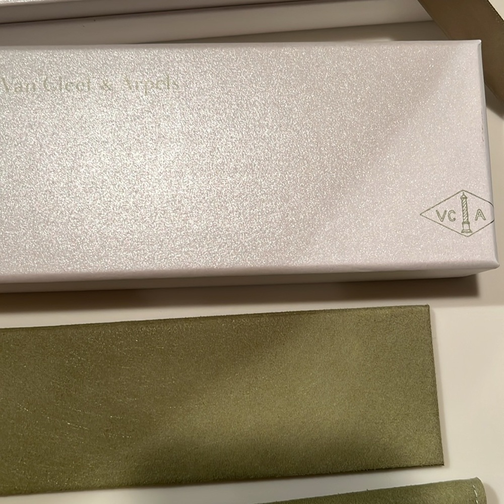 Authentic Van Cleef & Arpels Elegant Jewelry Case… - image 4